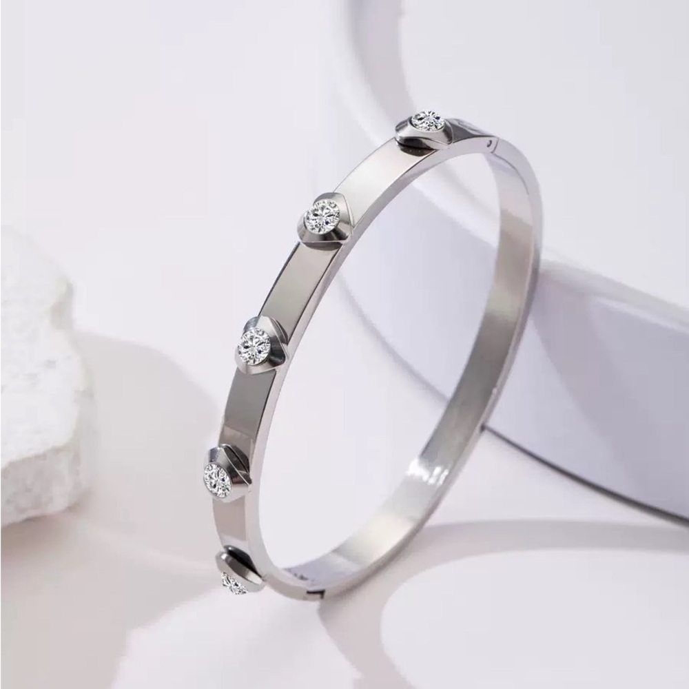 Modern Titanium Steel Silver Heart Bangle - Crystal Inlay & Tarnish-Free